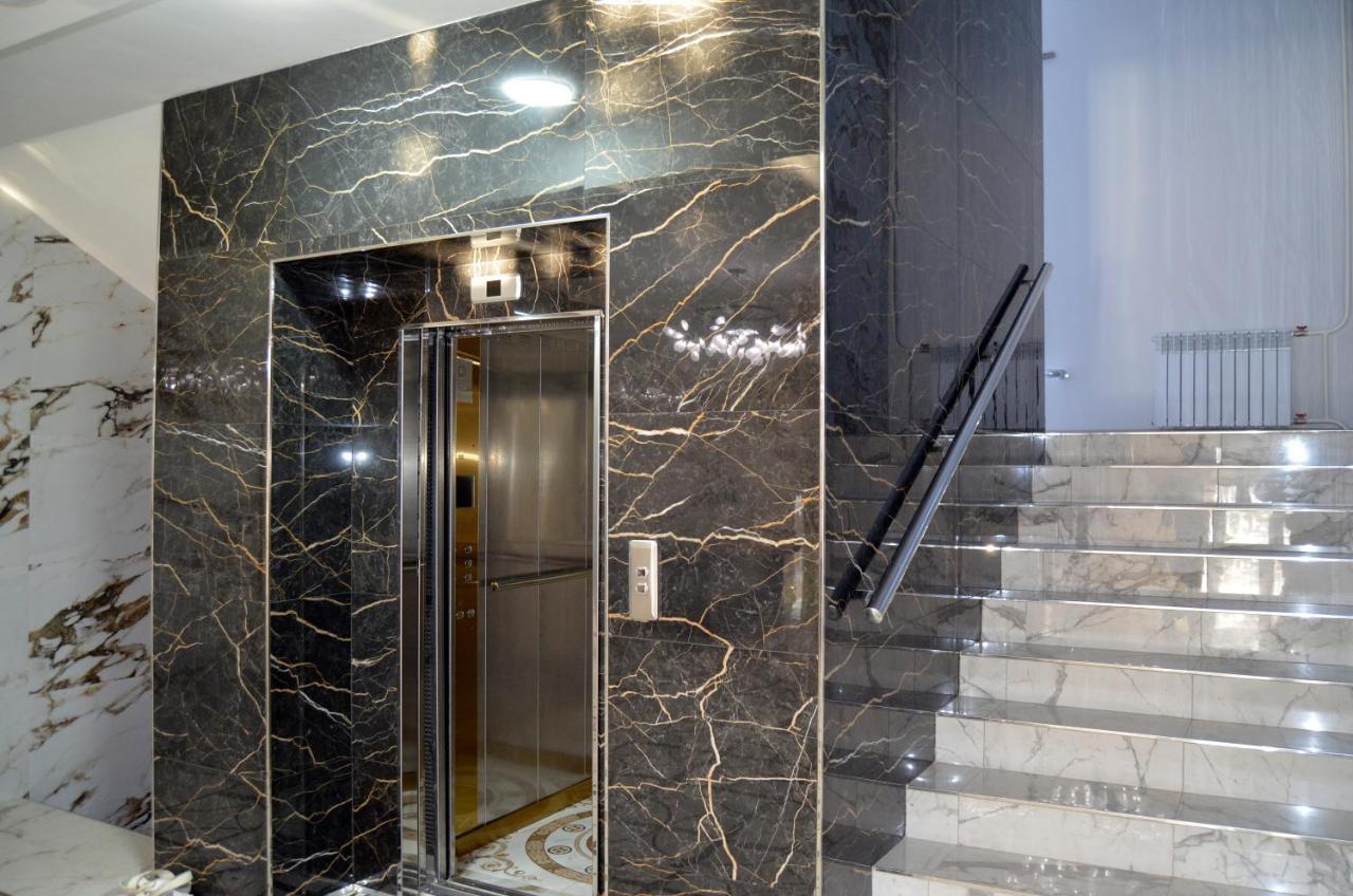 Golden Park Hotel Pavlodar Eksteriør billede