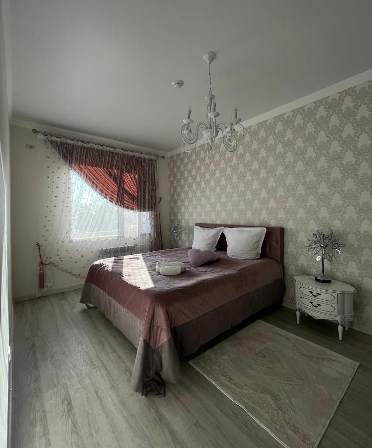 Golden Park Hotel Pavlodar Eksteriør billede