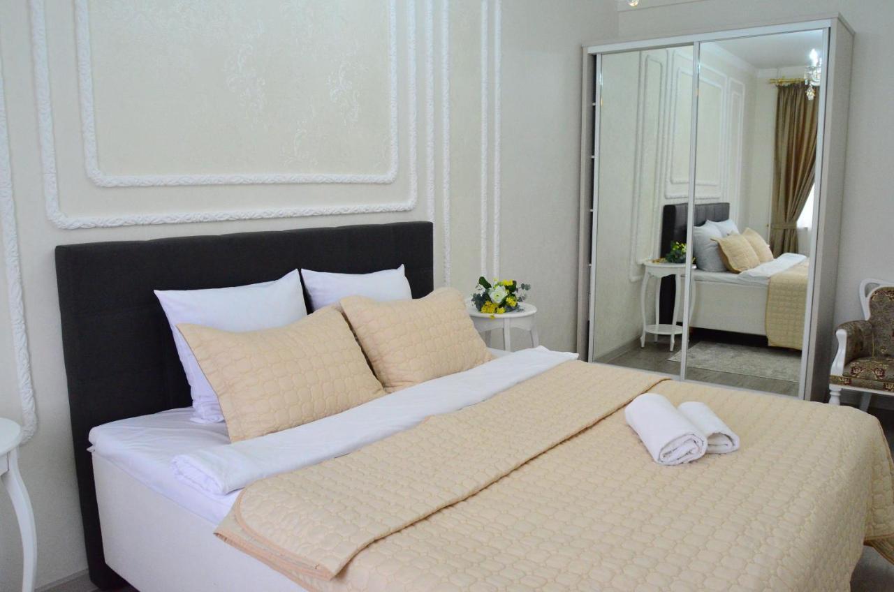 Golden Park Hotel Pavlodar Eksteriør billede