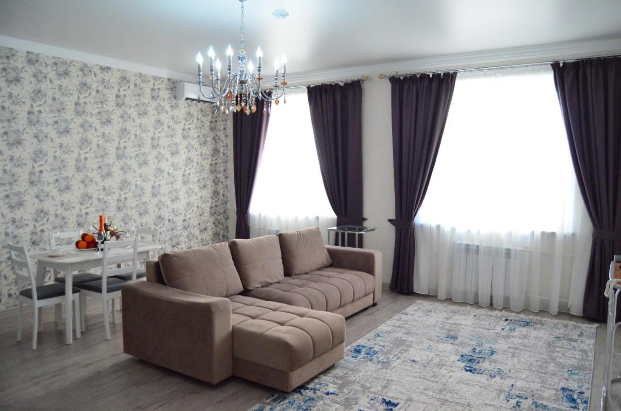 Golden Park Hotel Pavlodar Eksteriør billede