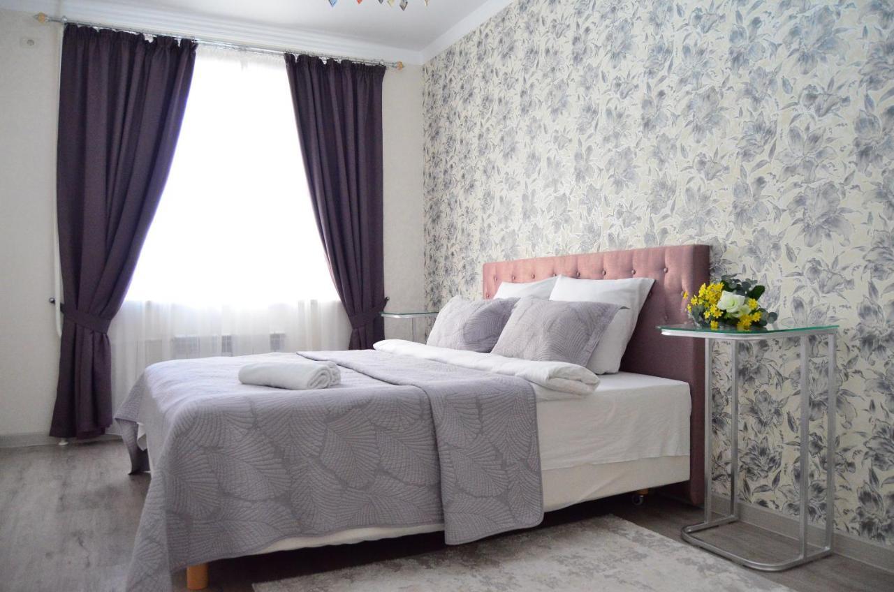 Golden Park Hotel Pavlodar Eksteriør billede