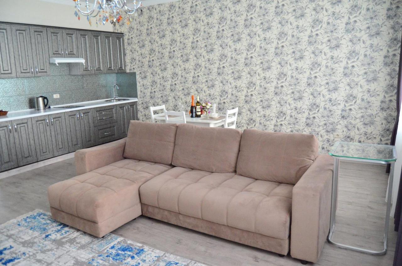 Golden Park Hotel Pavlodar Eksteriør billede